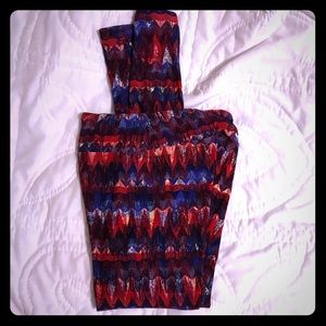Lularoe RED and BLUE buttery soft LEGGINGS